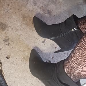 XOXO Brand Pointed Toe Stilleto Booties